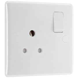 BG 5A 1G Single Switched Socket White moulded Round Pin 829S-01